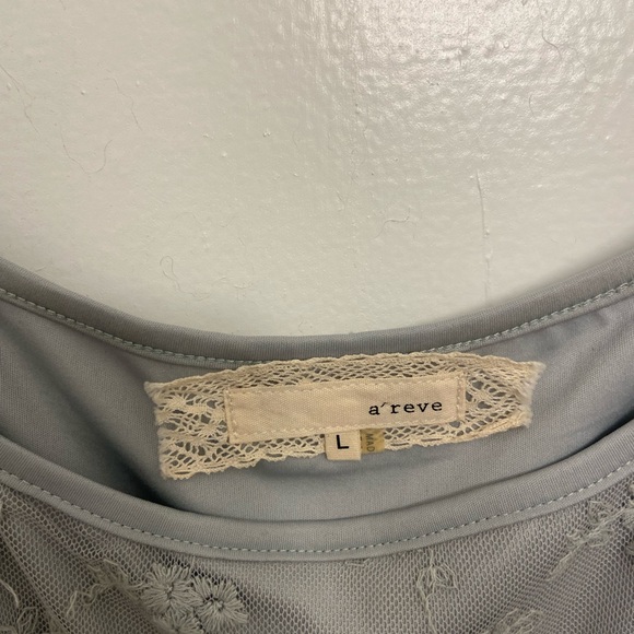 Elegant Gray Floral Dress - Picture 4 of 5